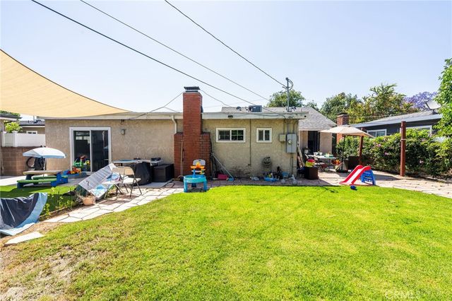 2358 Snowden Avenue, Long Beach, CA 90815