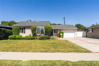 2358 Snowden Avenue, Long Beach, CA 90815