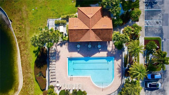 5300 PARADISE CAY CIRCLE, Kissimmee, FL 34746