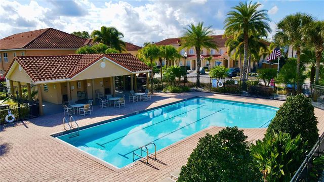 5300 PARADISE CAY CIRCLE, Kissimmee, FL 34746