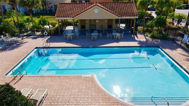 5300 PARADISE CAY CIRCLE, Kissimmee, FL 34746