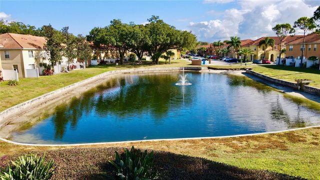 5300 PARADISE CAY CIRCLE, Kissimmee, FL 34746