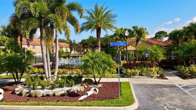 5300 PARADISE CAY CIRCLE, Kissimmee, FL 34746