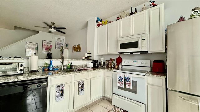 5300 PARADISE CAY CIRCLE, Kissimmee, FL 34746