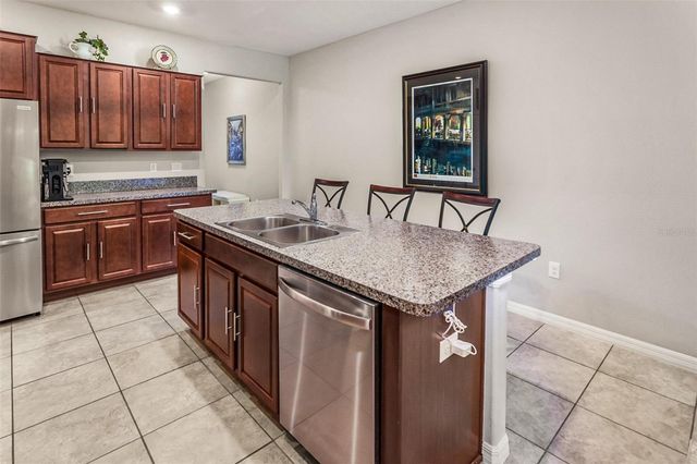 10642 LAKE MONTAUK DRIVE, Riverview, FL 33578