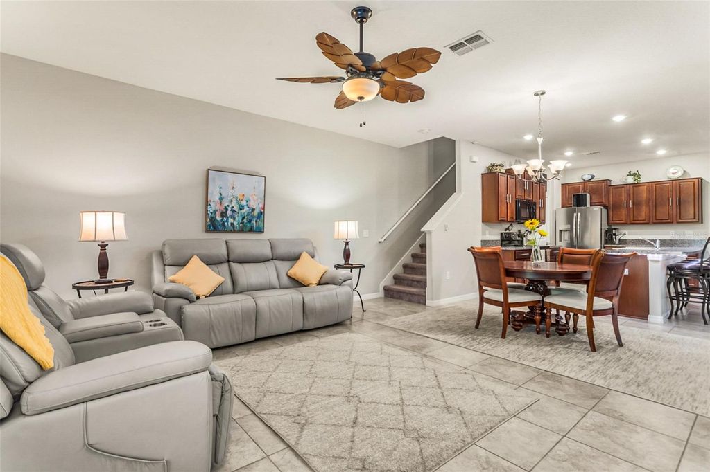 Image 3 of property listing at 10642 LAKE MONTAUK DRIVE, Riverview, FL 33578