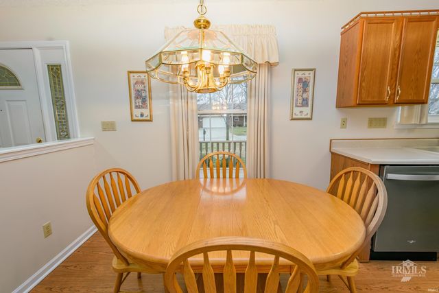 1221 N Saybrook Lane, Muncie, IN 47304