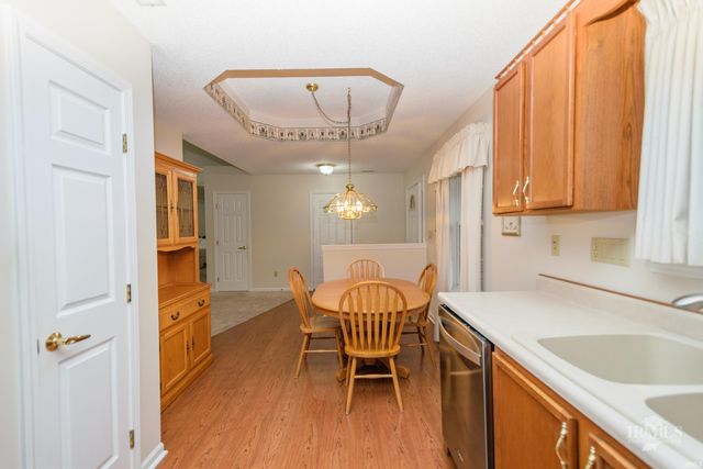 1221 N Saybrook Lane, Muncie, IN 47304