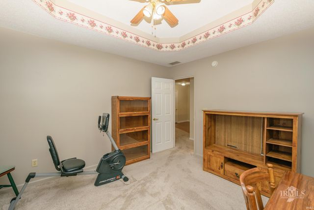 1221 N Saybrook Lane, Muncie, IN 47304