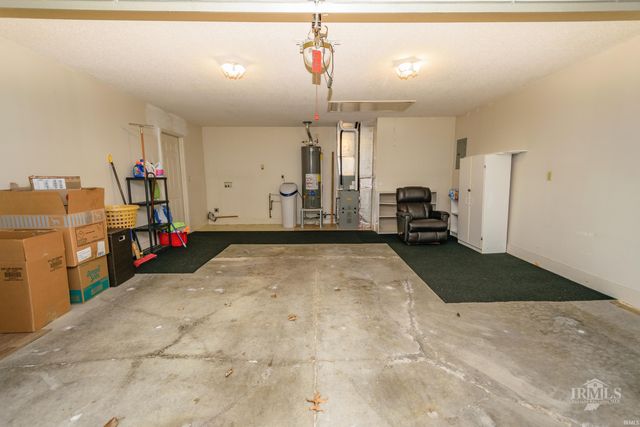 1221 N Saybrook Lane, Muncie, IN 47304