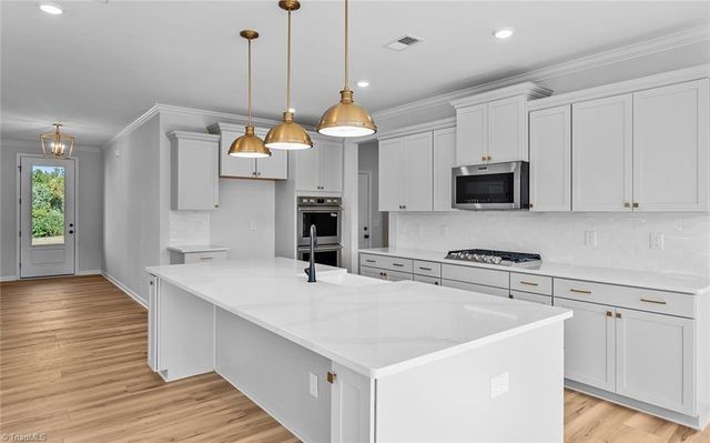 5504 Penguin Drive, Summerfield, NC 27358