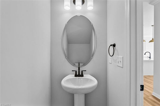 5504 Penguin Drive, Summerfield, NC 27358