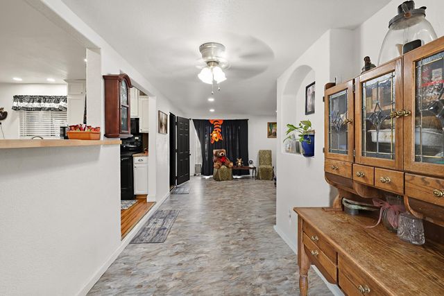 1535 Melrose Ave, Modesto, CA 95350