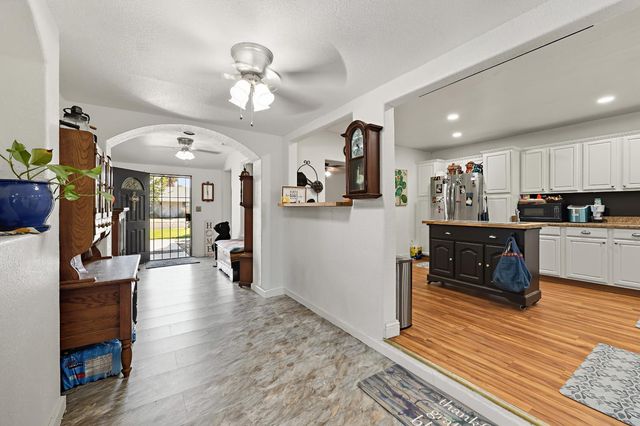 1535 Melrose Ave, Modesto, CA 95350