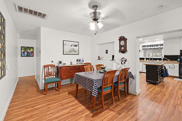 1535 Melrose Ave, Modesto, CA 95350