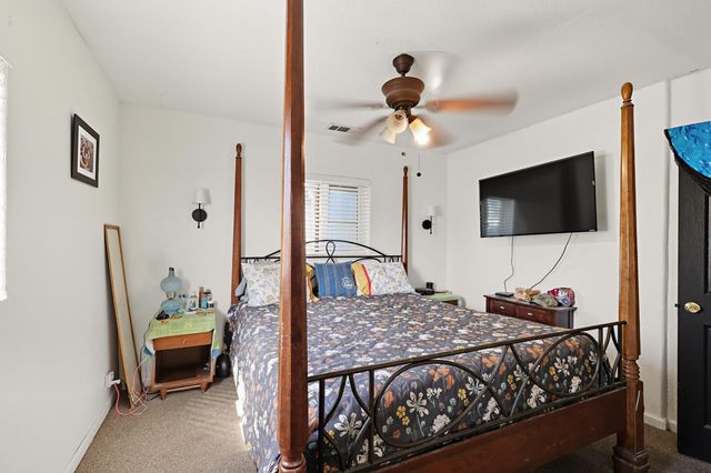 1535 Melrose Ave, Modesto, CA 95350