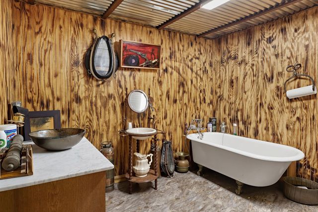 1535 Melrose Ave, Modesto, CA 95350