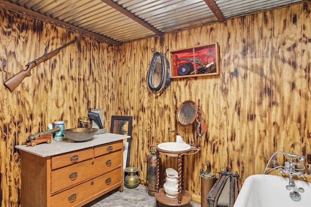 1535 Melrose Ave, Modesto, CA 95350