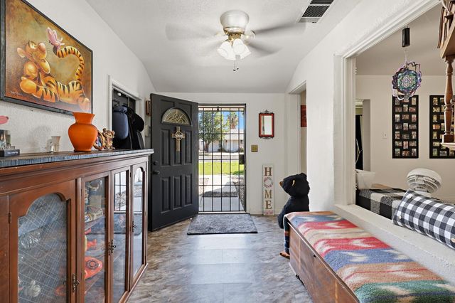 1535 Melrose Ave, Modesto, CA 95350