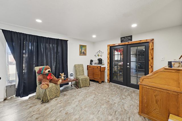 1535 Melrose Ave, Modesto, CA 95350