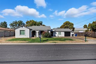 1535 Melrose Ave, Modesto, CA 95350