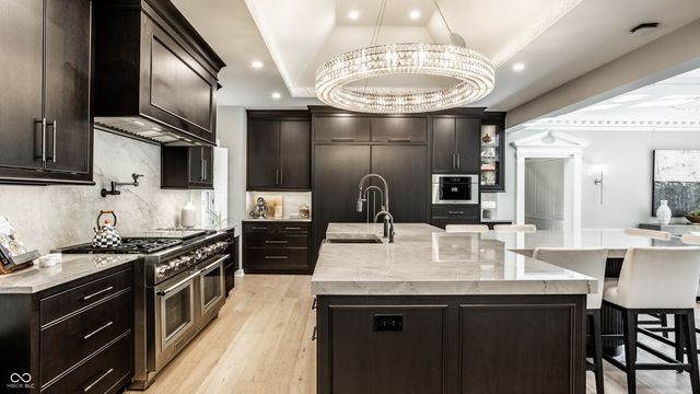 5715 Sunset Lane, Indianapolis, IN 46228
