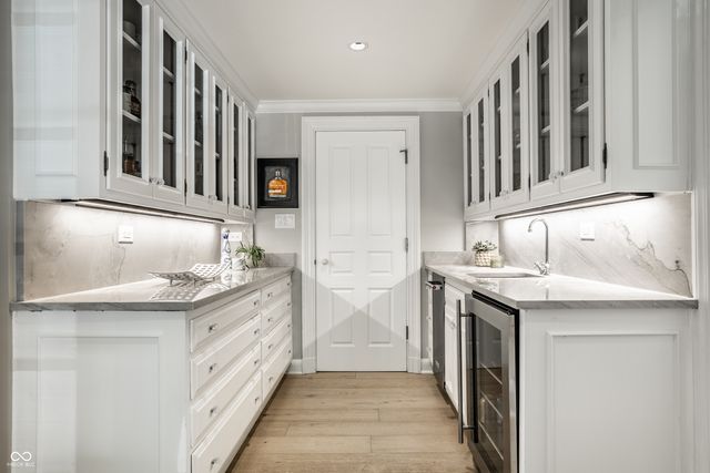 5715 Sunset Lane, Indianapolis, IN 46228