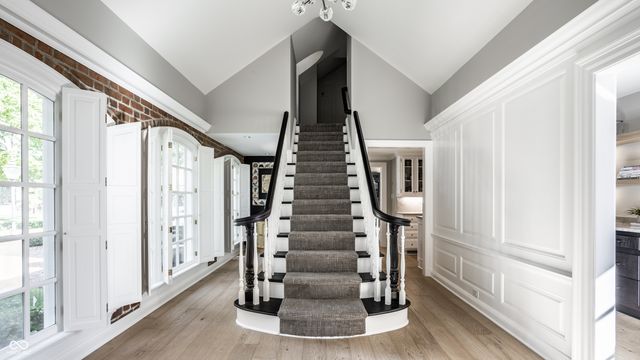 5715 Sunset Lane, Indianapolis, IN 46228