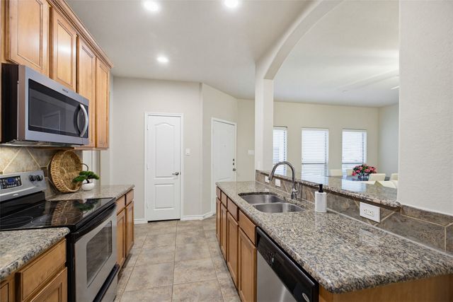 6744 Pistoia Drive, Frisco, TX 75034