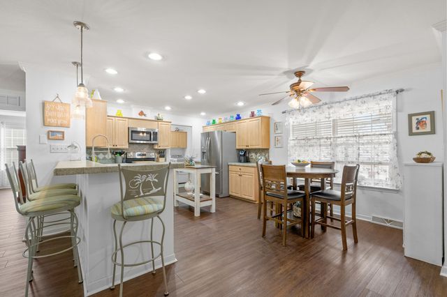 187 Lakeside Crossing Dr., Conway, SC 29526