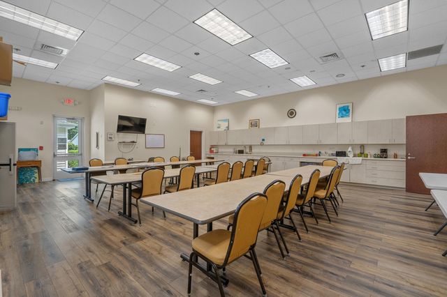 187 Lakeside Crossing Dr., Conway, SC 29526