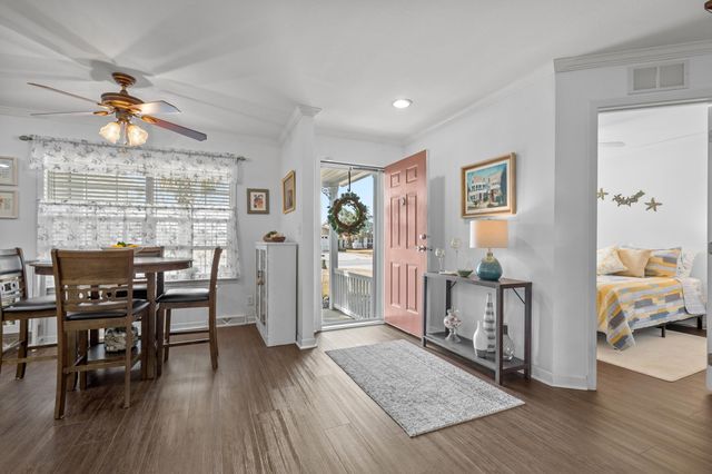 187 Lakeside Crossing Dr., Conway, SC 29526