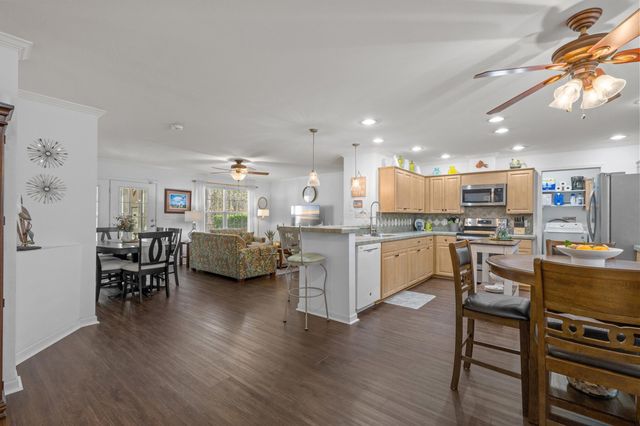 187 Lakeside Crossing Dr., Conway, SC 29526