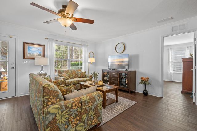 187 Lakeside Crossing Dr., Conway, SC 29526