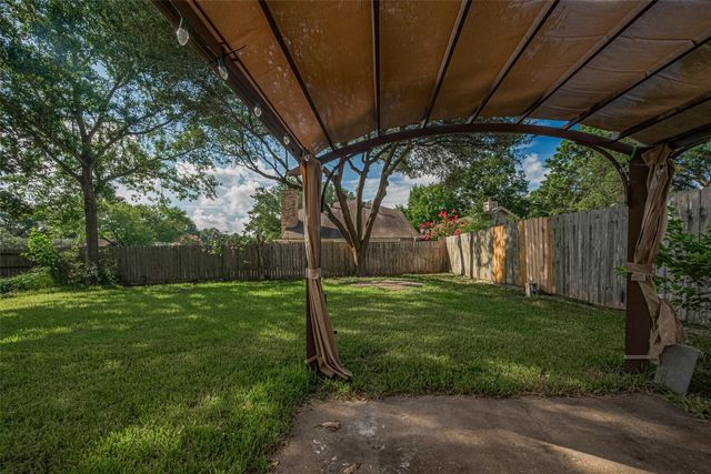 15803 Locust Grove Drive, Houston, TX 77095