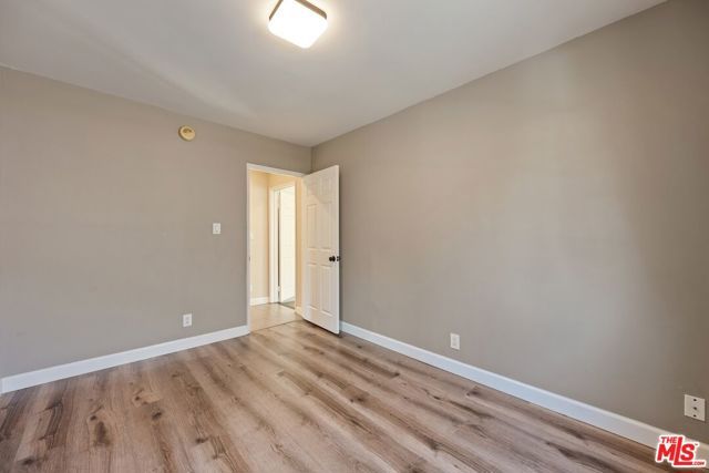 5945 Yarmouth Avenue, Los Angeles, CA 91316