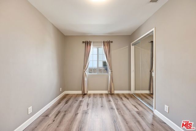 5945 Yarmouth Avenue, Los Angeles, CA 91316