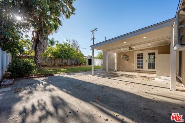 5945 Yarmouth Avenue, Los Angeles, CA 91316