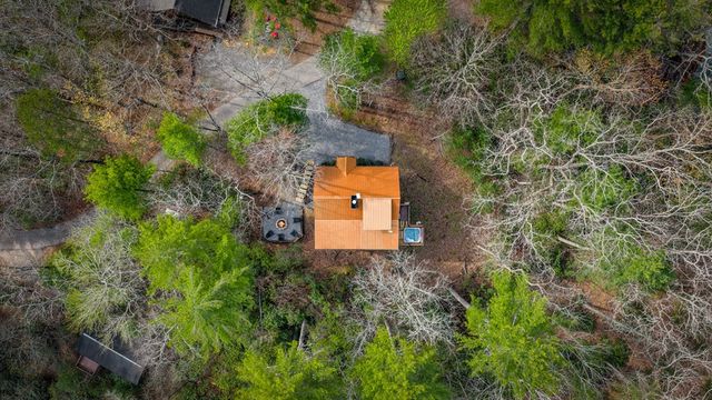 9 Dean Court, Blue Ridge, GA 30513