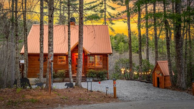 9 Dean Court, Blue Ridge, GA 30513