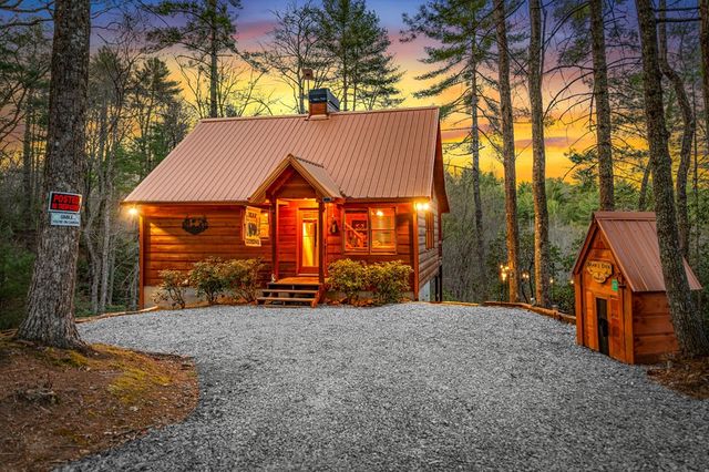 9 Dean Court, Blue Ridge, GA 30513