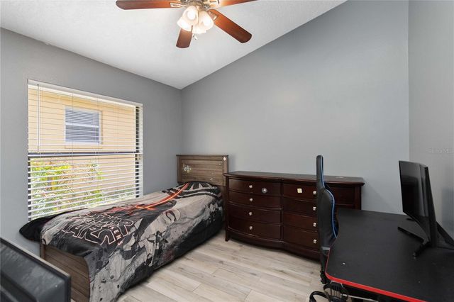 1647 RIVEREDGE ROAD, Oviedo, FL 32766