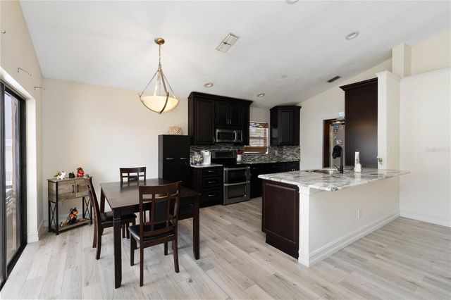 1647 RIVEREDGE ROAD, Oviedo, FL 32766