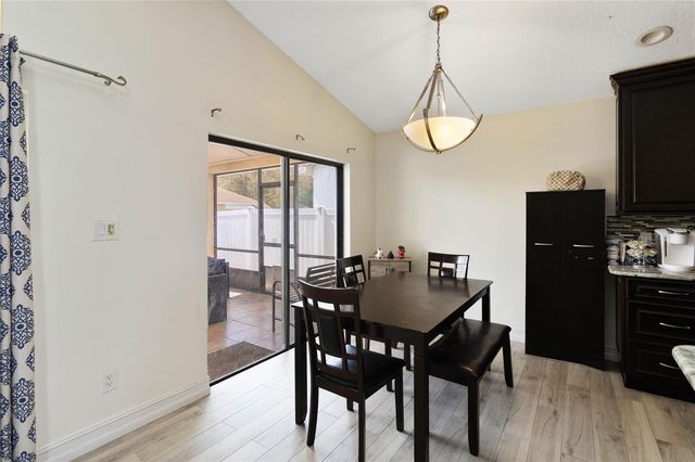 1647 RIVEREDGE ROAD, Oviedo, FL 32766