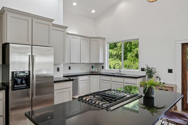 215 NE 386th Street, Woodland, WA 98674