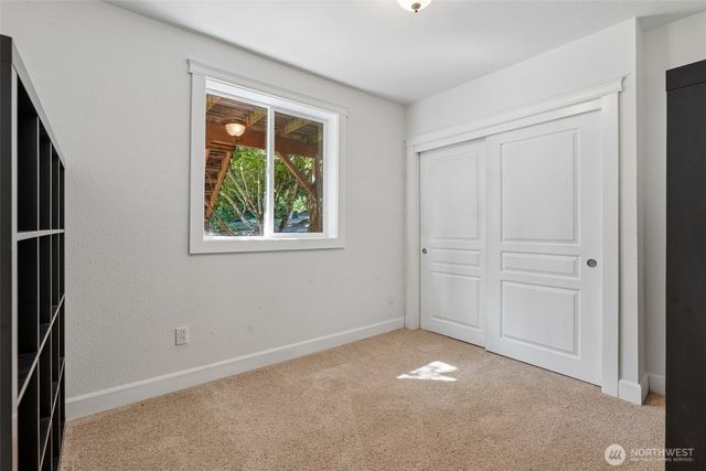 215 NE 386th Street, Woodland, WA 98674