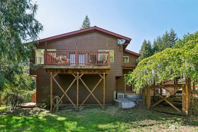215 NE 386th Street, Woodland, WA 98674