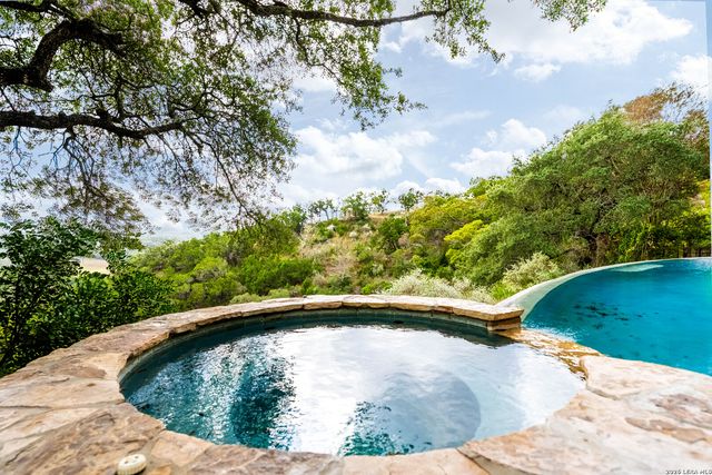 30044 Cloud View Drive, Bulverde, TX 78163