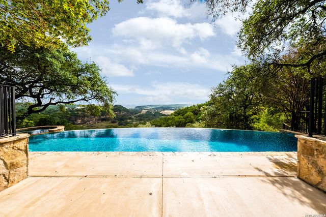 30044 Cloud View Drive, Bulverde, TX 78163