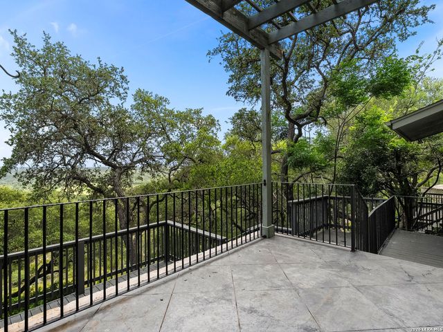 30044 Cloud View Drive, Bulverde, TX 78163